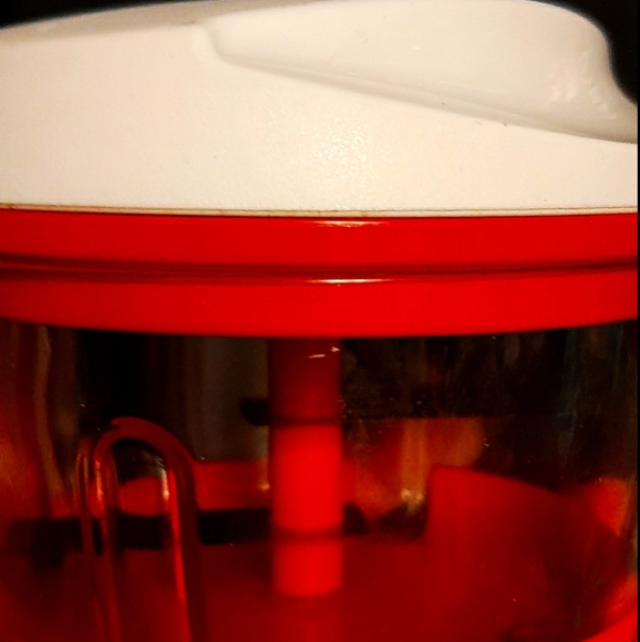 Tupperware hand chopper Chop N Prep